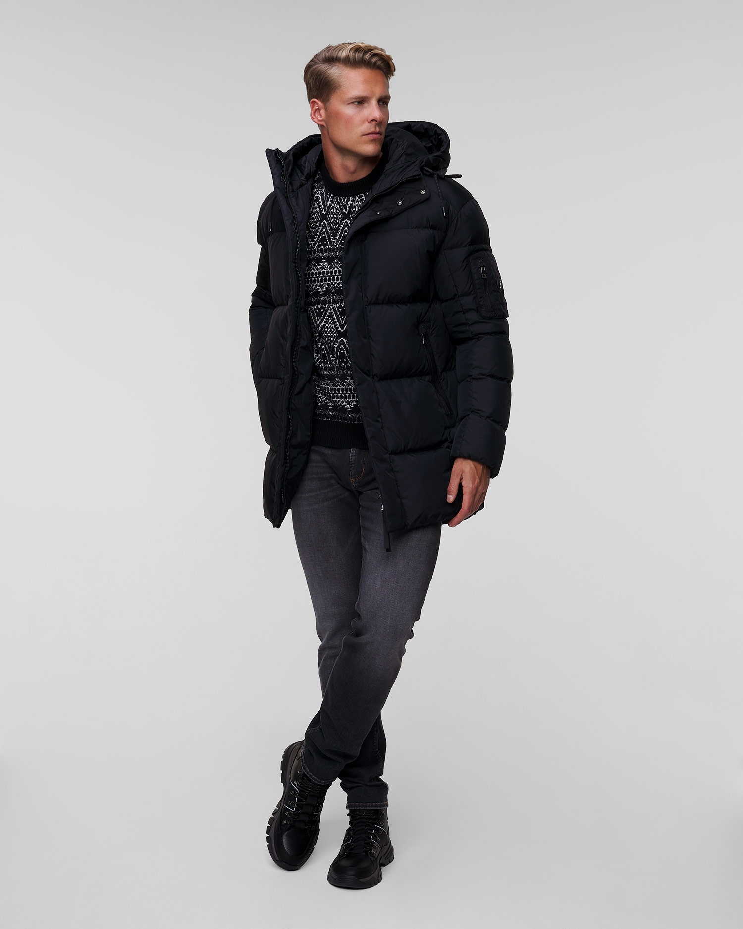 BOGNER ブラック メンズダウンジャケットMサイズ BOGNER Jones-D1 lange Daunenjacke für Herren in Schwarz | S'portofino