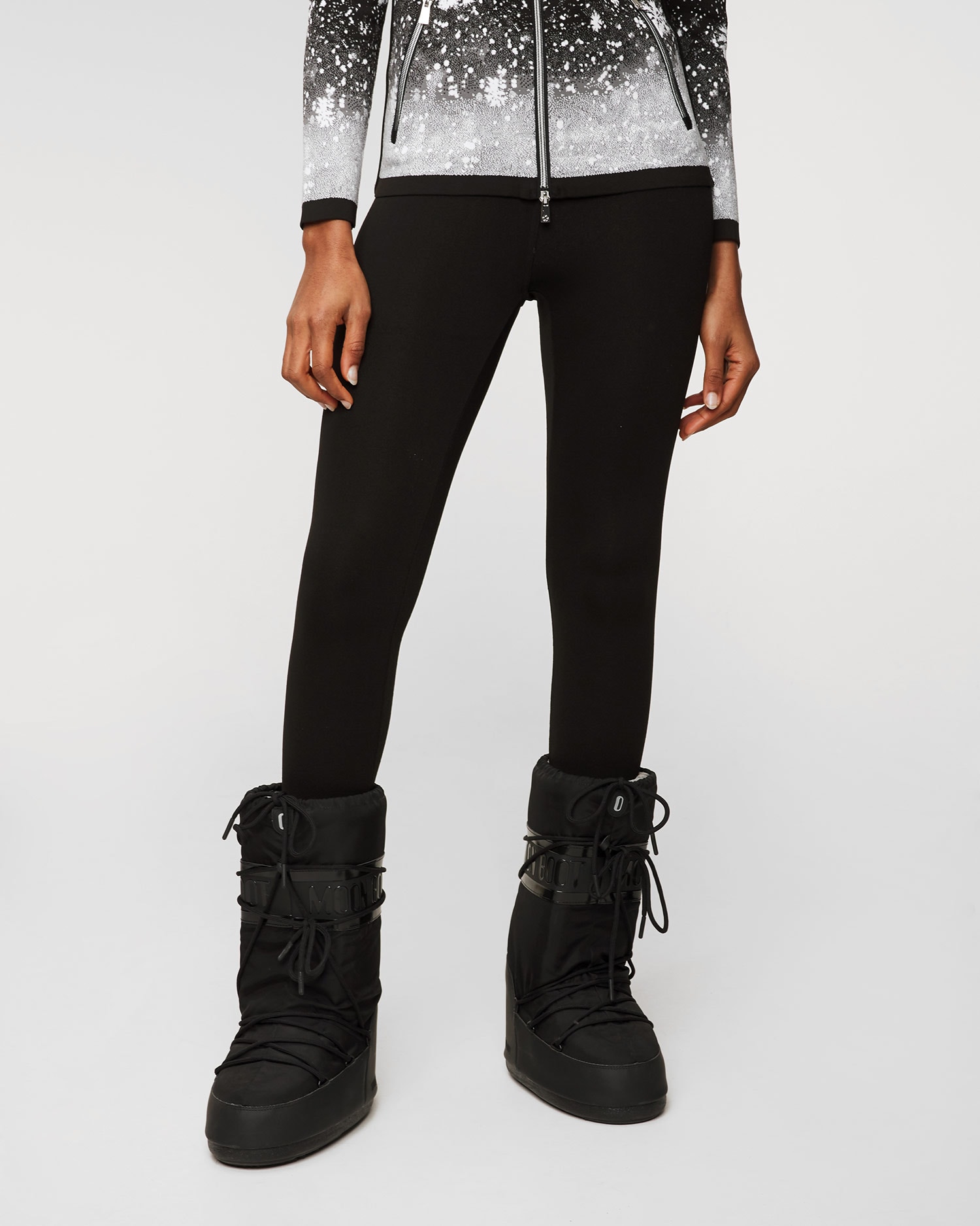 016_n45028_15black_03_1.jpg