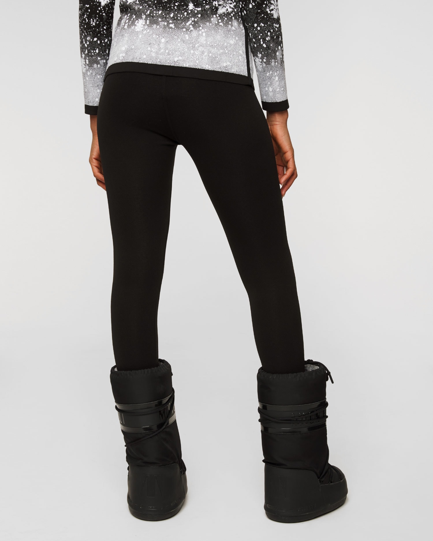 016_n45028_15black_05_1.jpg