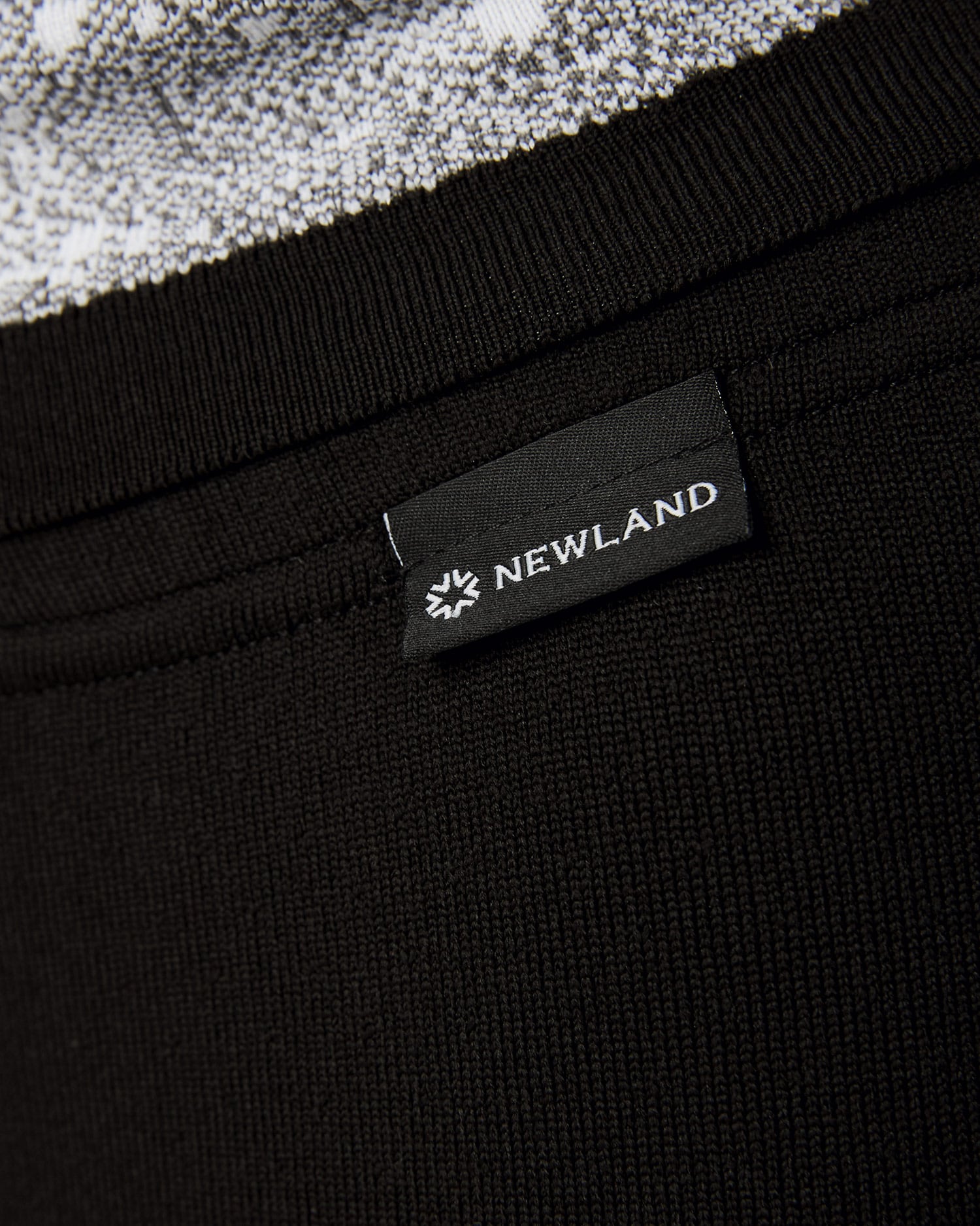 016_n45028_15black_06_1.jpg