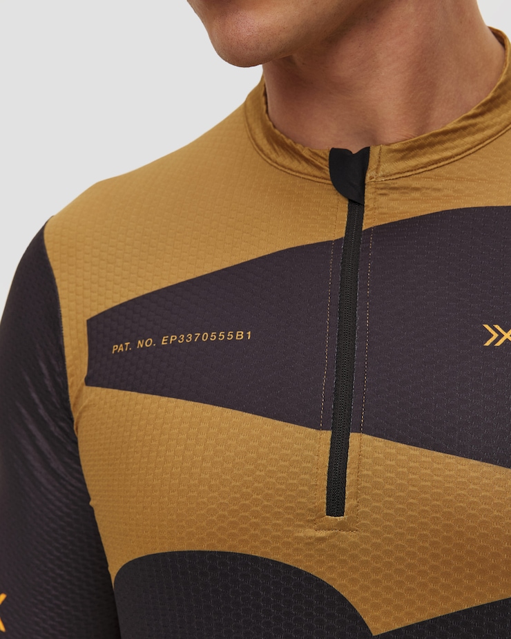 X-Bionic Corefusion Gravel Jersey Herren-T-Shirt in Beige und Schwarz