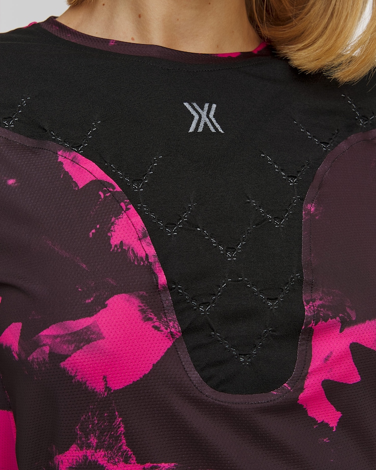 Longsleeve biegowy damski X-Bionic Corefusion Run Shirt LS różowo-czarny