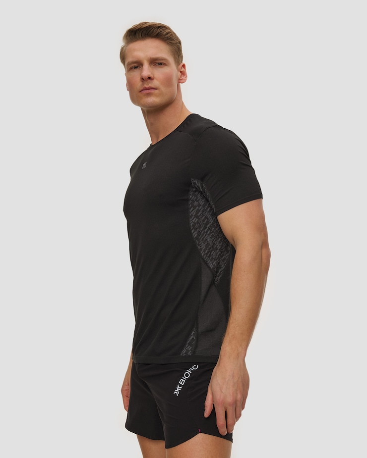 X-Bionic Xceed Run Discover Shirt Herren-Laufshirt in Schwarz