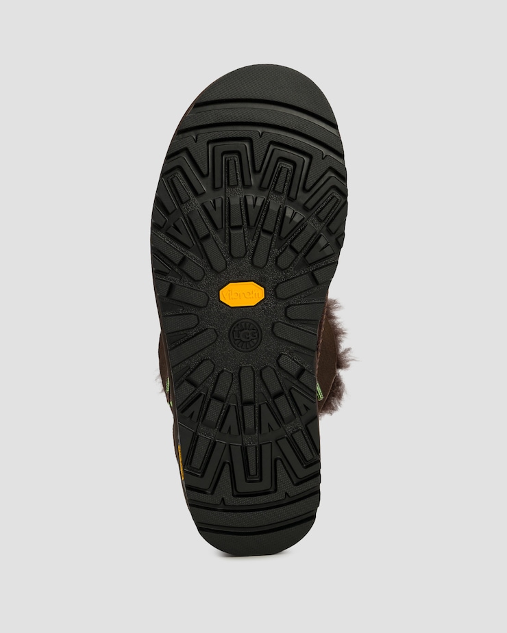 Cizme de iarnă pentru femei UGG Classic Tread Boot