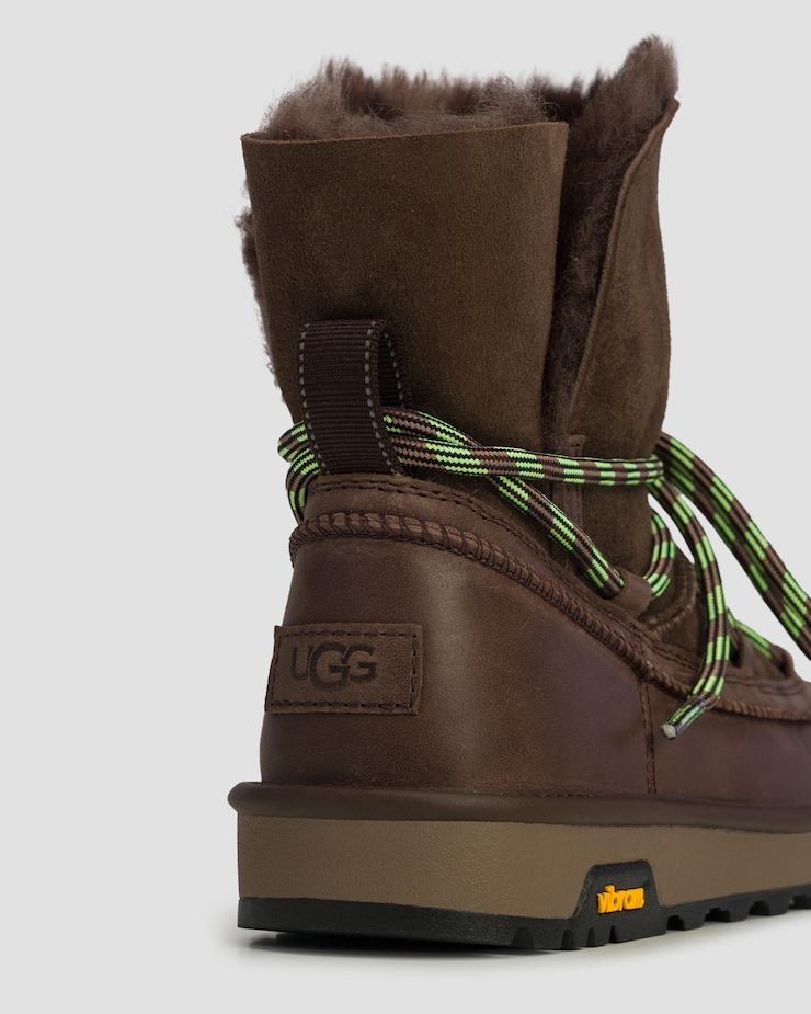 Cizme de iarnă pentru femei UGG Classic Tread Boot