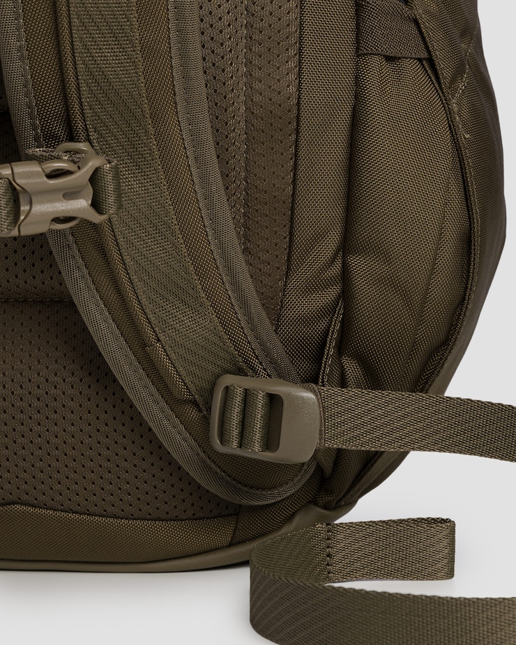 3205223-khaki
