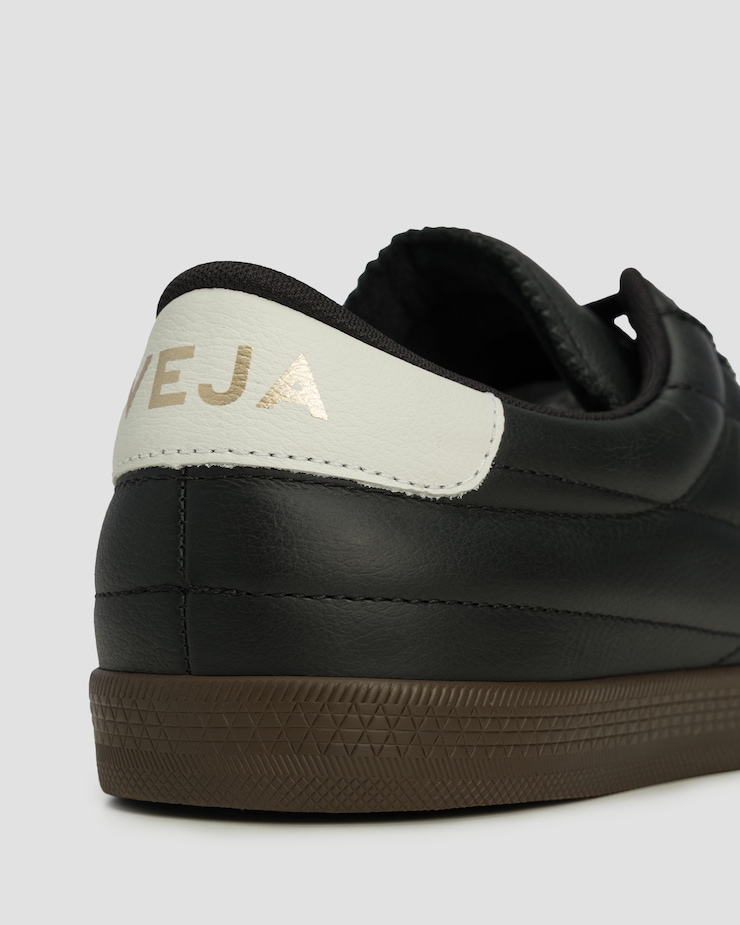 Veja Panenka Herren-Sneaker in Schwarz